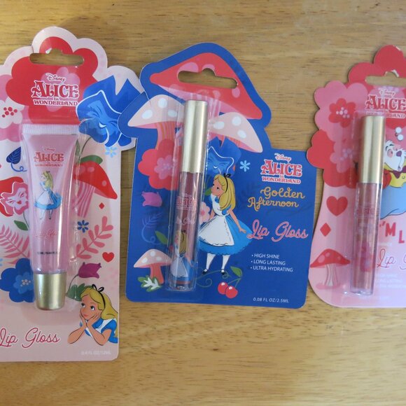 Alice in Wonderland Lip Gloss AND Beauty Blender Bundle 5 items - Picture 4 of 5